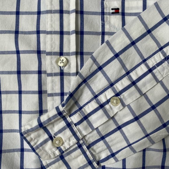 Tommy Hilfiger boys button down shirt. Size S. - Picture 3 of 5